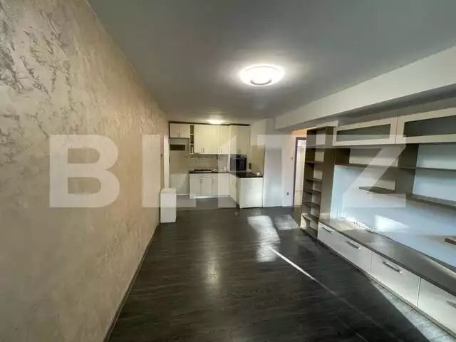 Apartament de 3 camere decomandat, 52 mp, zona Gradina Copou