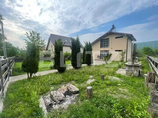 Casa de vacanta, 1000 mp Dobrovat 