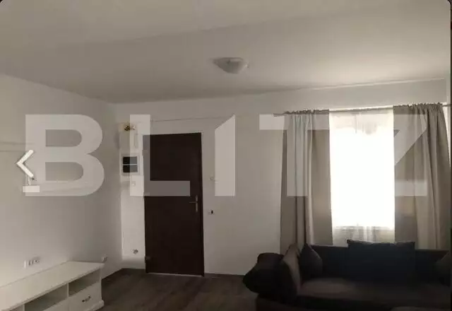 Apartament cu 3 camere, zona Plopii fara sot