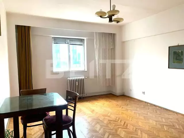 Apartament spatios, 2 camere, 95 mp construiti, Piata Spitalului