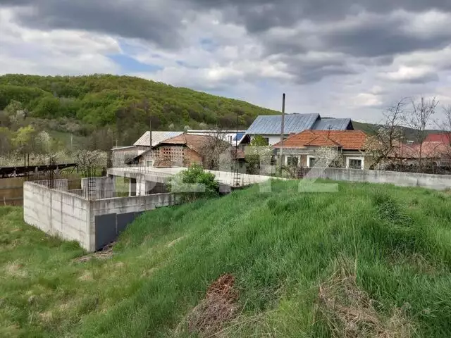 Teren intravilan,1754 mp in Draganu