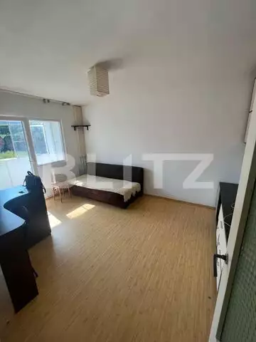 Garsonieră, 25 mp+ balcon deschis, etaj intermediar, zona Manastur