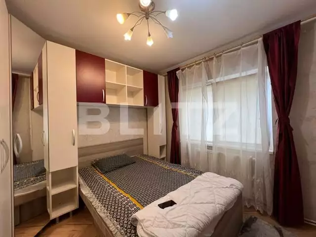 Apartament de 3 camere, 74mp, decomandat, zona Piata Zorilor