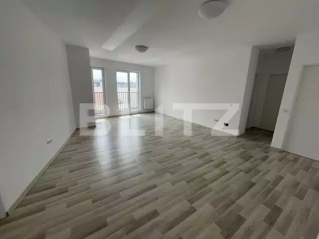 Apartament 3 camere, 90 mp, parcare, zona străzii Paris