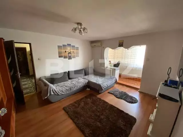 Apartament de 2 camere, etaj 3, zona Kaufland Craiovita