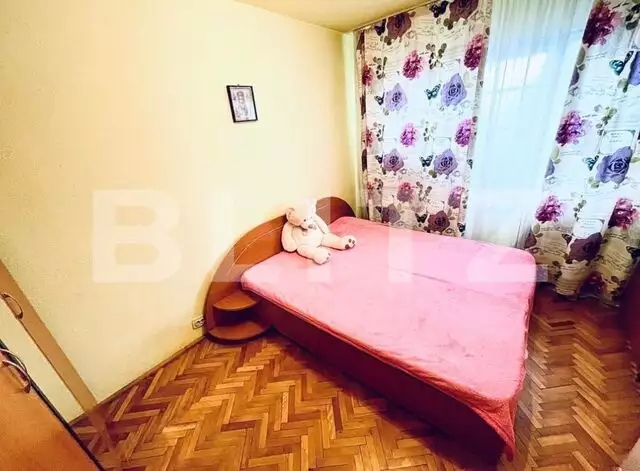 Apartament 2 camere, 63 mp , decomandat, Zona Vlaicu. NEGOCIBIL