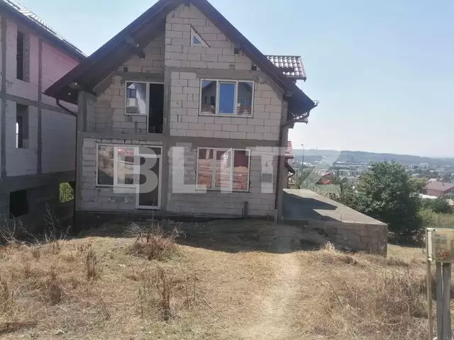 Casa individuala, 240 mp, zona OMV Burdujeni