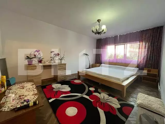 Apartament cu 3 camere, parter, centrală termică, 1 Mai zona Pelendava