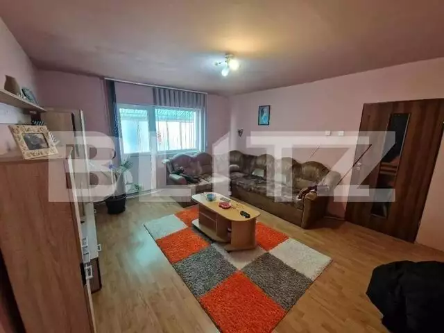 Apartament 2 camere, 51mp, spatios, zona Barabant