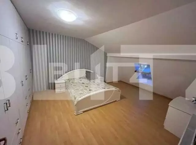 Apartament 3 camere, decomandat, 80 mp, zona Cetate