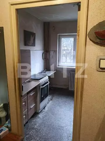 Apartament 2 camere, semidecomandat, 45mp, zona Cetate