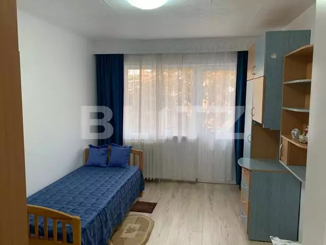 Apartament 2 camere, 54 mp, balcon, zona Cetate