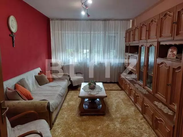 Apartament spatios cu 4 camere, 91 mp, zona Vlaicu