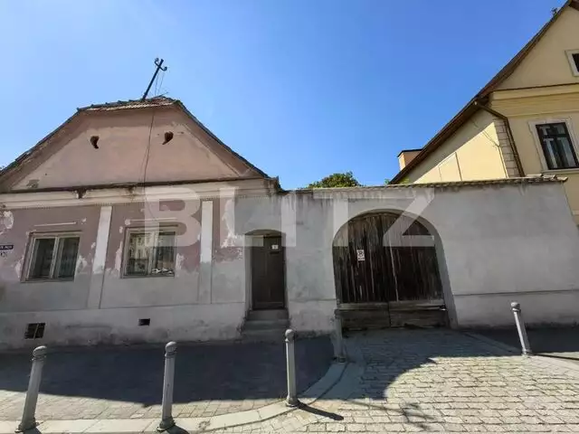 Investiție, Casă veche, teren 500 mp, zona Cetate - Alba Iulia