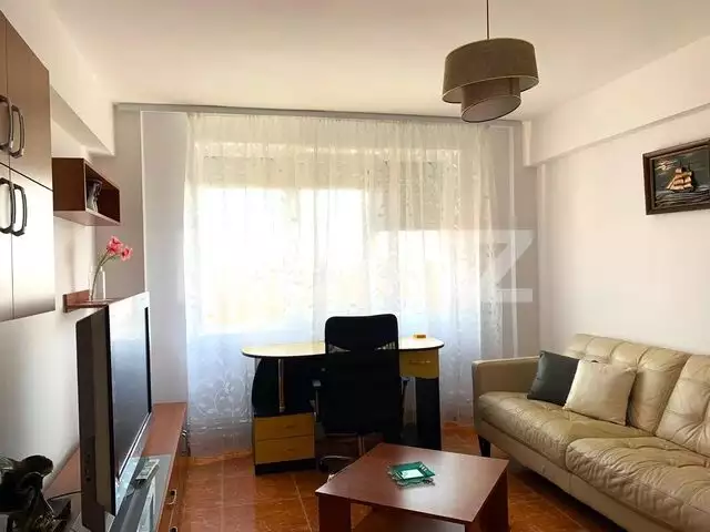 Apartament spatios, 3 camere, 90 mp, zona Ultracentrala