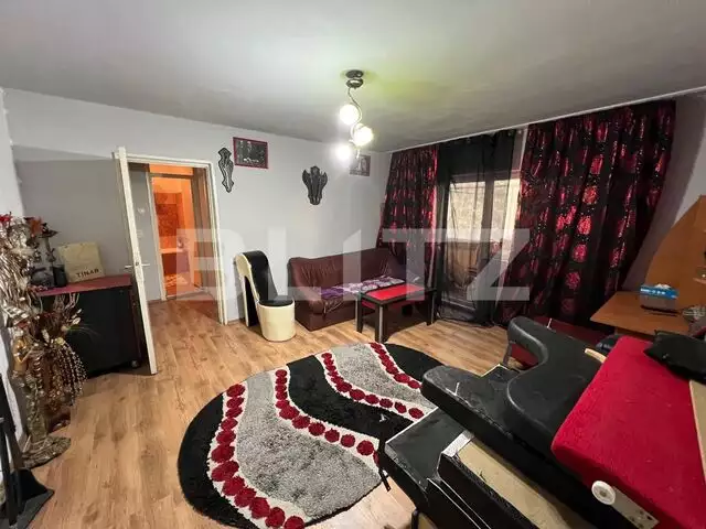 Apartament Semidecomandat de 2 Camere, Calea București - Teatrul Colibri