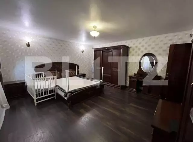 Apartament de 2 camere, decomandat, 120mp, zona Tătărasi