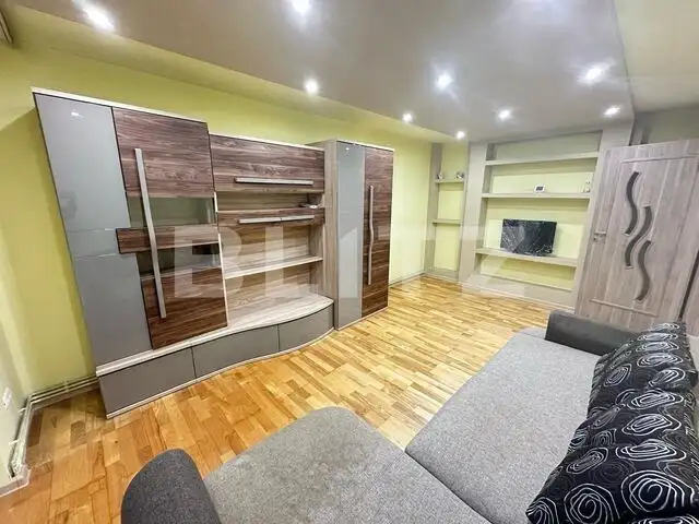 Apartament 3 camere, 60mp, decomandat, centrala proprie, zona Lipovei