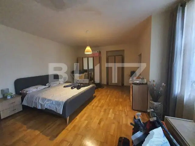 Apartament la casa, 2 camere, 76mp utili, Zona centrală