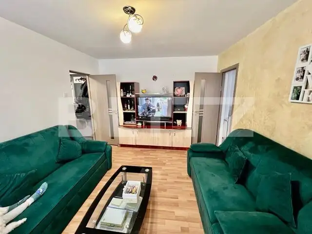 Apartament de 3 Camere, 50mp, în Craiovița - Elena Farago