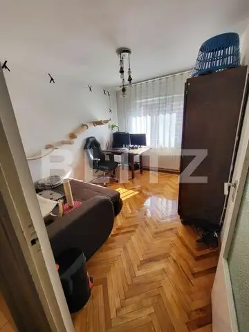 Apartament cu 3 camere decomandat  etaj intermediar zona Bd. Titulescu