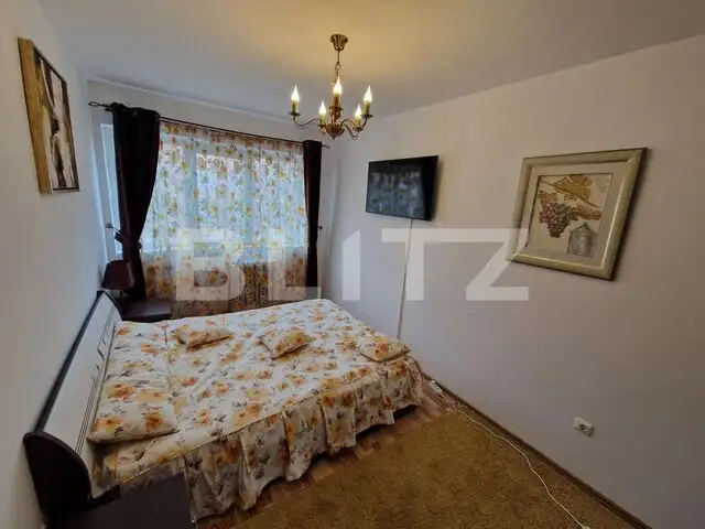 Apartament 2 camere, decomandat, 53mp, etaj 3, zona Cetate