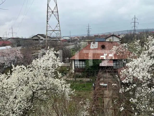 Casa pe strada Calea Bucuresti, teren de 1442 mp