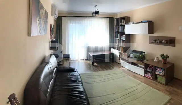 Apartament cu 3 camere în Mărăști decomandat cu balcon