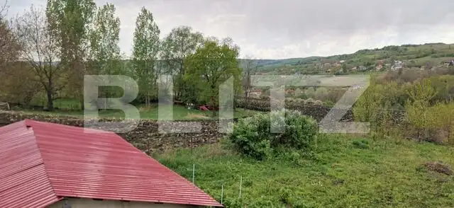 Casă cu 1400mp teren în Sărădiș, la doar 2km de pârtia Feleacu