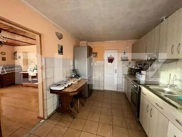  Casa cu 4 camere,170 mp utili + 730 mp teren, zona B-dul Unirii 