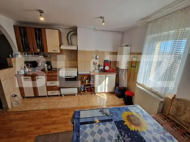 Apartament 3 camere, decomandat, 65mp utili