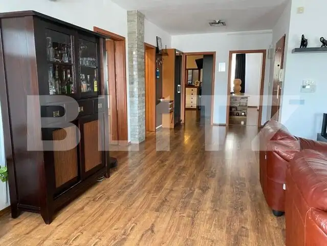 Apartament 3 camere, 128mp, Cetate