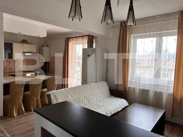 Apartament 3 camere, 71mp , Etaj 1 , zona- CENTRU 