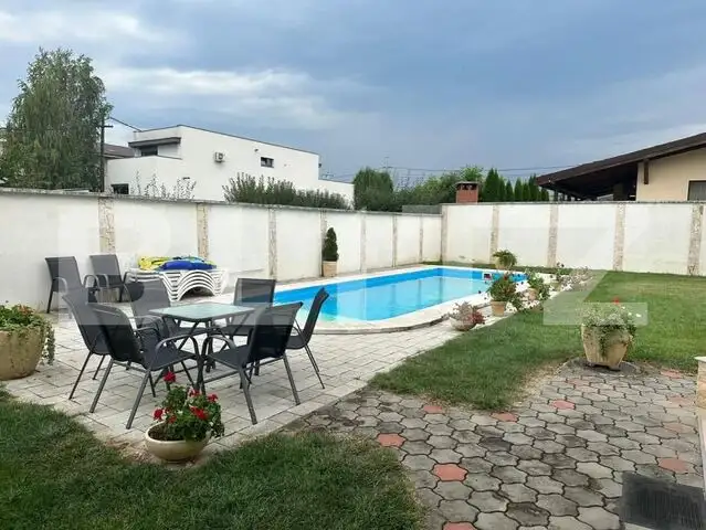 Casa individuala, 7 camere, 300mp utili, 900mp teren, zona Lidl Cetate