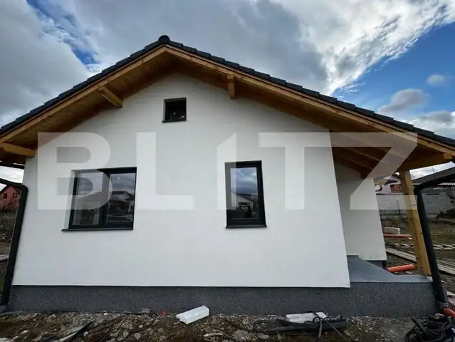 Casă individuală, 3 dormitoare,100mp, 350 mp teren, zona Ampoi 2 