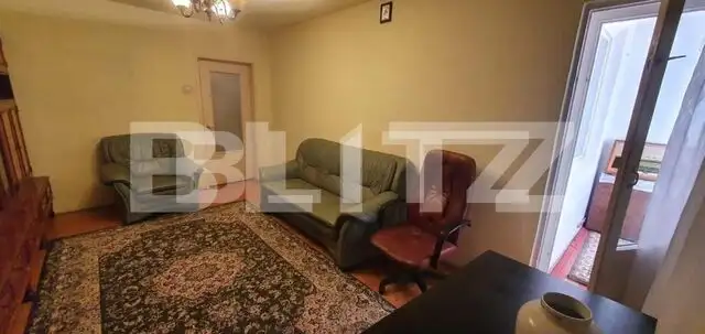 Apartament 4 camere, 87 mp utili, zonă Valea Roșie