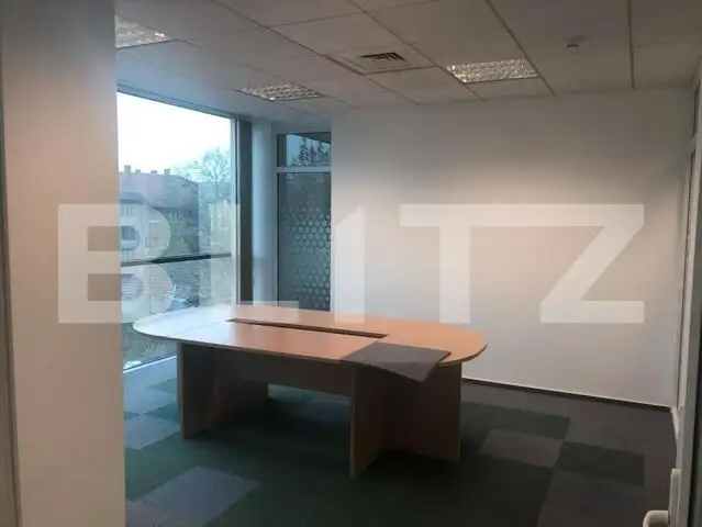 Office top class, 600 m2