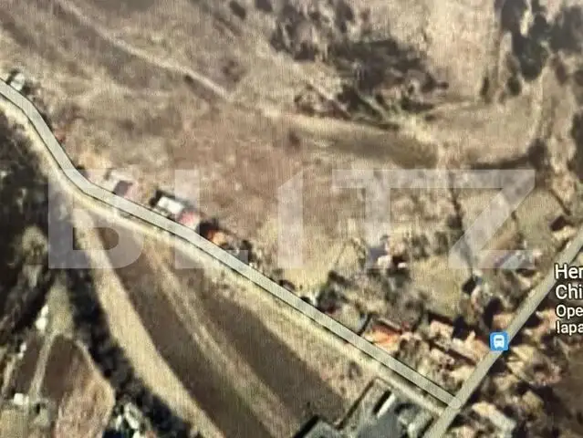 Teren intravilan 1400 mp în Mera, zonă liniștită de case