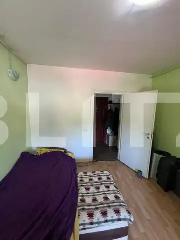 Apartament cu o camera, 28 mp, mobilat si utilat, zona Oasului 