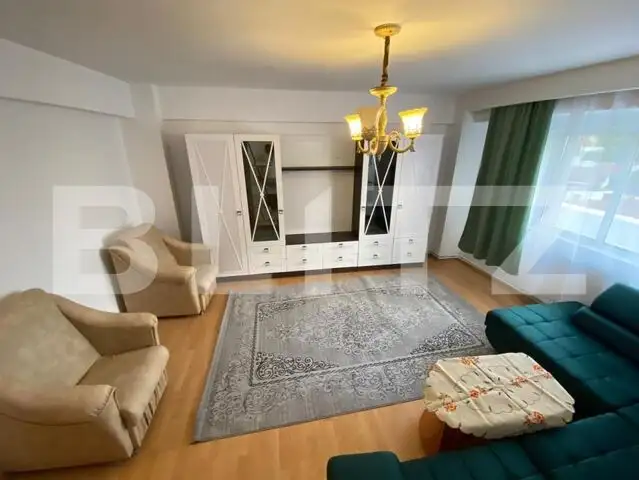 Apartament 2 camere, 60mp, semidecomandat, Piața Cipariu, Pet friendly  