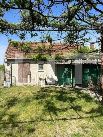 Vânzare Casă în Satul Petin, Comuna Paulești