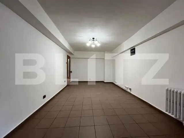 Apartament destinatie comerciala, 92,86 mp, intrare separata, Zona KFC