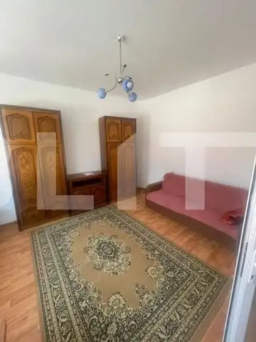 Apartament la Casă cu acces la curtea interioară în zona Semicentrală