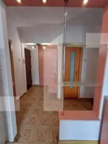 Apartament 3 camere, 2 bai - zona Nufarului