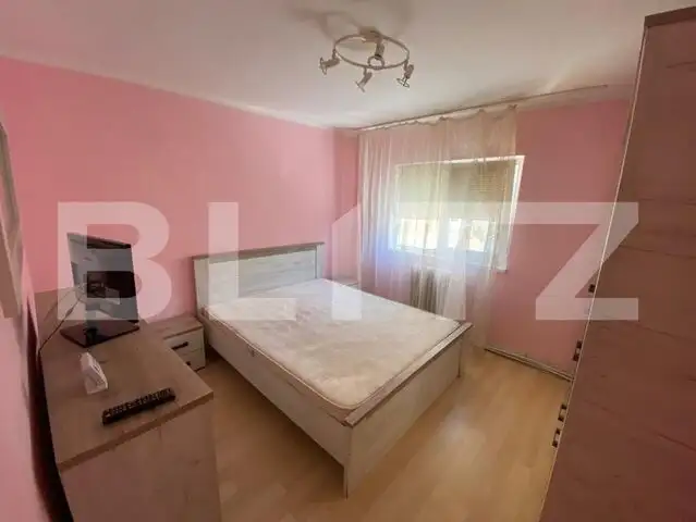 Apartament 3 camere, 70mp, zona Cetate