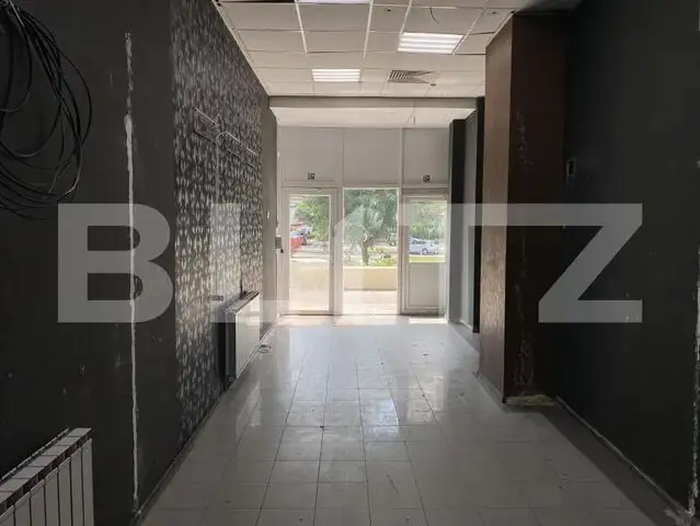 Spatiu comercial, 81 mp, zona Calea Bucuresti