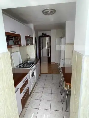 Apartament cu 3 camere, 56mp