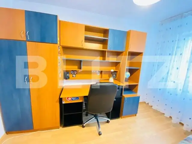 Apartament cu 4 camere, 72 mp, decomandat,parcare, zona Mehedinti