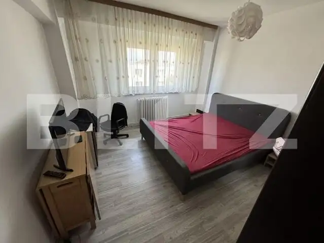 Apartament 3 camere , 65mp , zona - Centru 