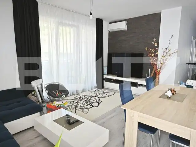 Apartament de 3 camere, 78 mp, 2 bai, garaj subteran, zona Europa